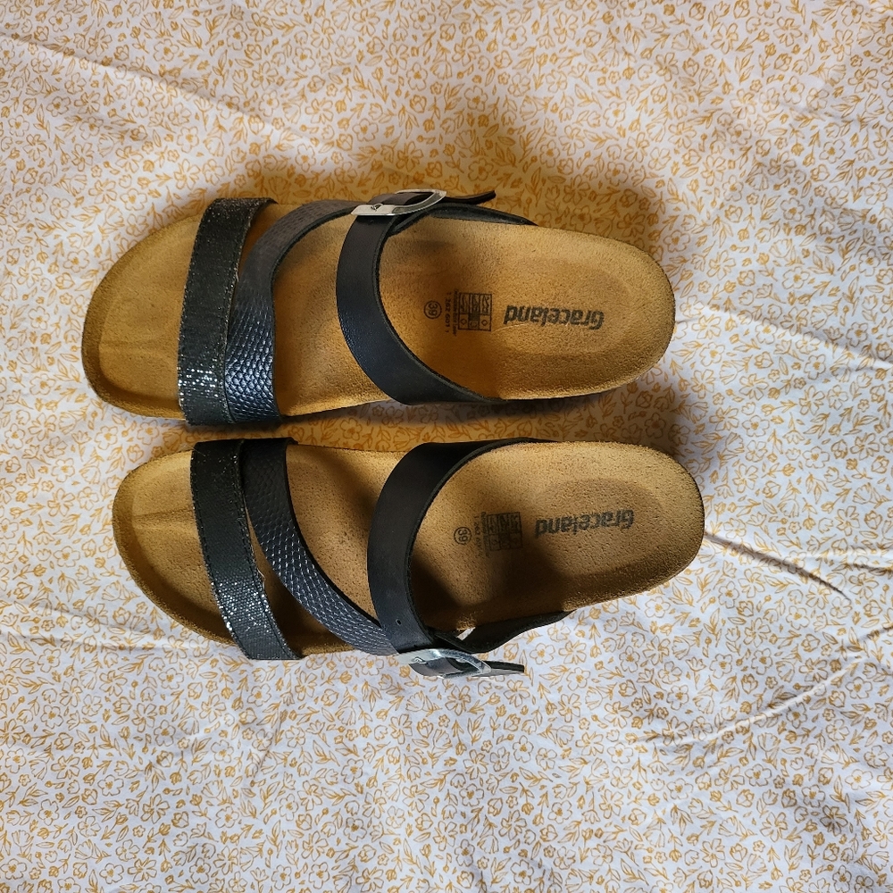 Graceland sandals